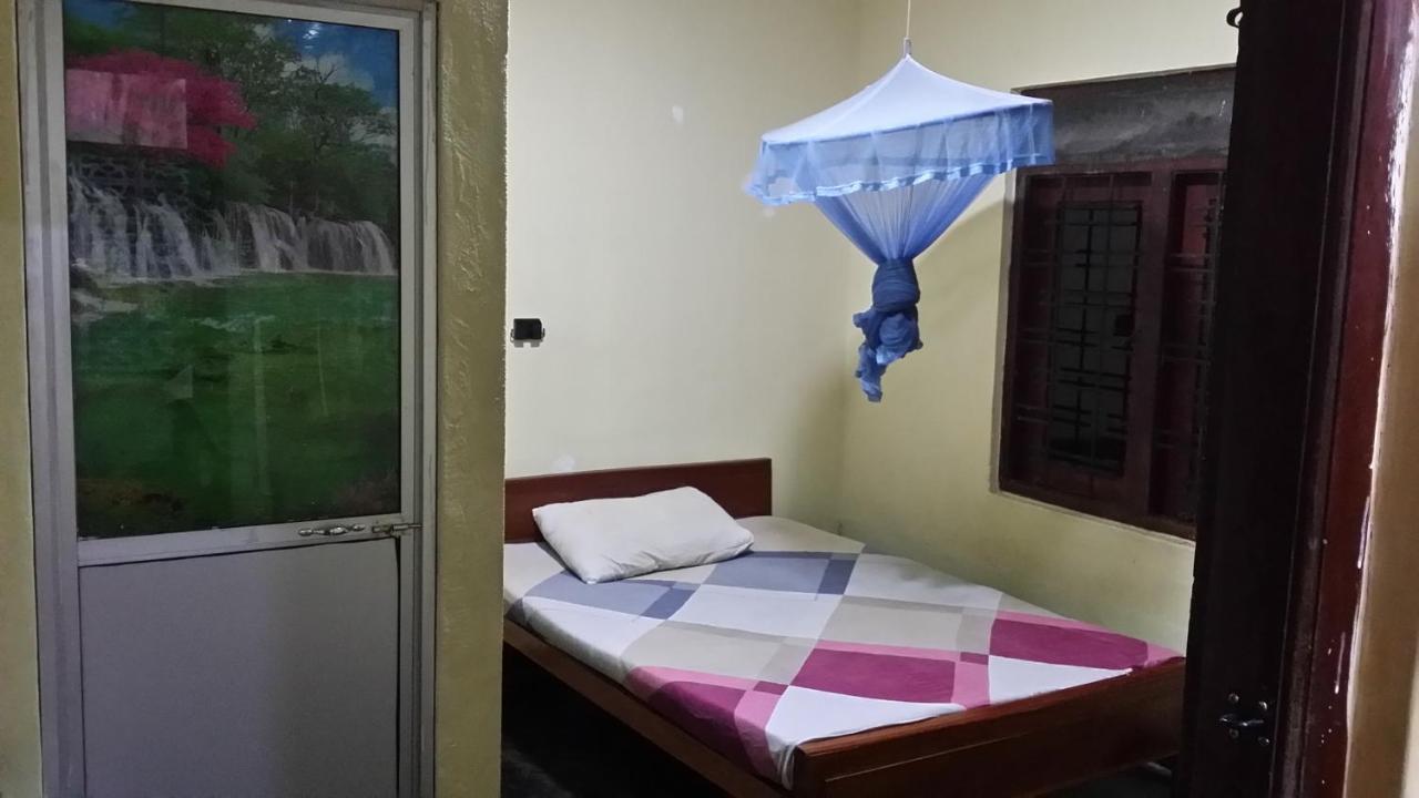 Kaween Homestay Уелигама Екстериор снимка