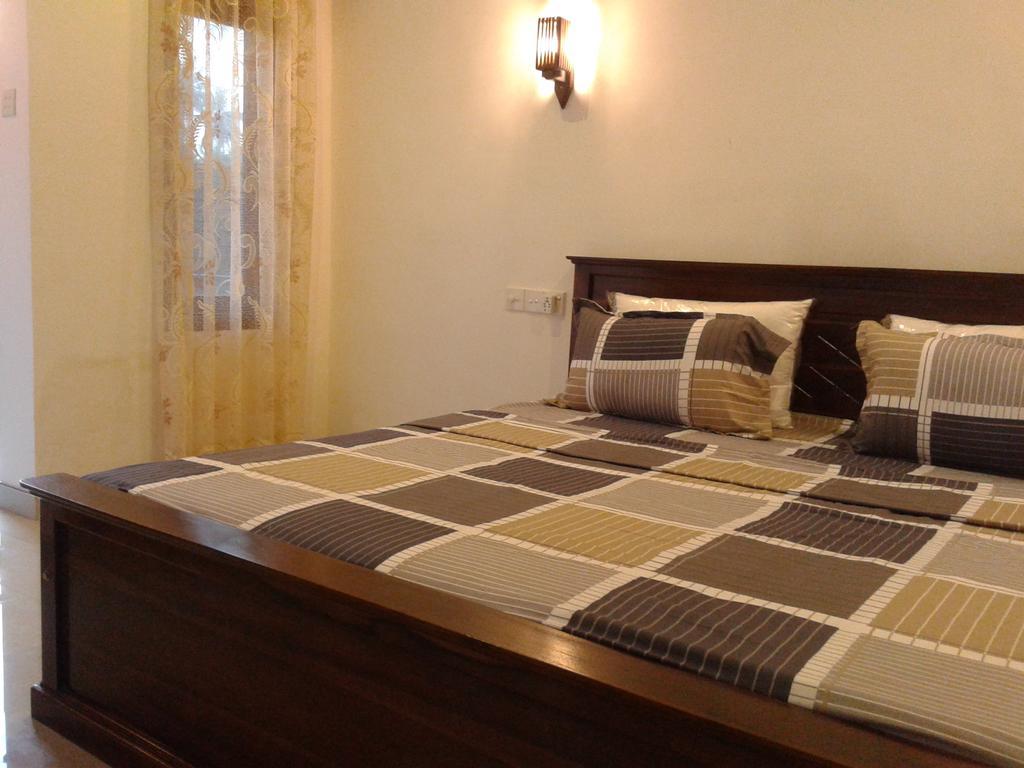 Kaween Homestay Уелигама Екстериор снимка